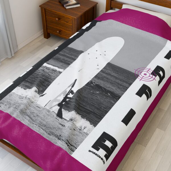 Malibu Mafia/Tommy 2-Gun - Velveteen Plush Blanket - Image 4